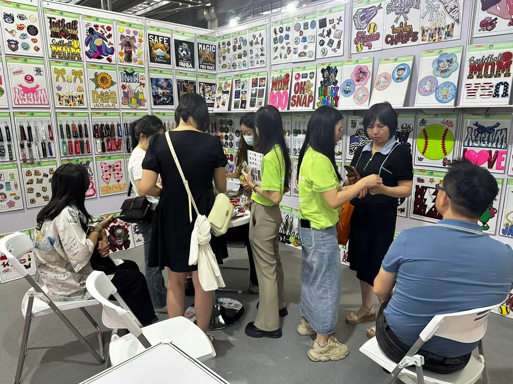 Exhibiting4