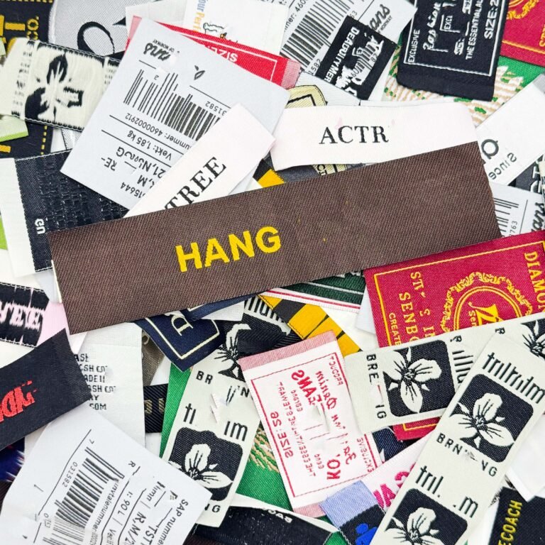 Custom woven label patches